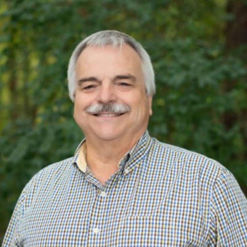 Grosso-orthodontics-michael-headshot Michael grosso smiling in a professional headshot