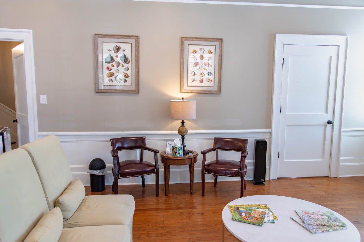 Grosso-orthodontics-georgetown-office-lounge Georgetown orthodontic office waiting area at grosso orthodontics for children, teens, and adult patients.