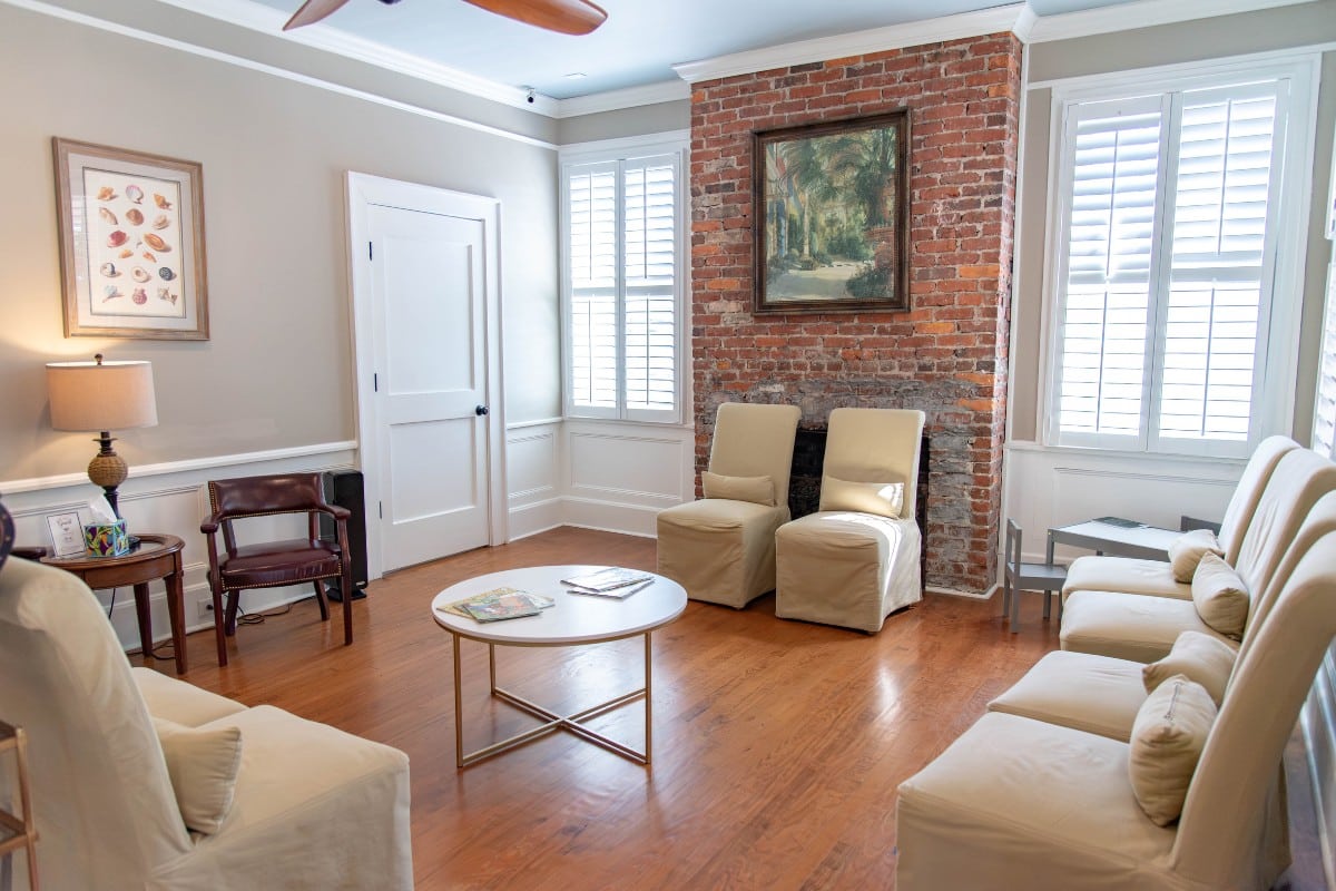 Grosso-orthodontics-georgetown-waiting-room Comfortable waiting room at grosso orthodontics in georgetown, sc for braces and invisalign patients.