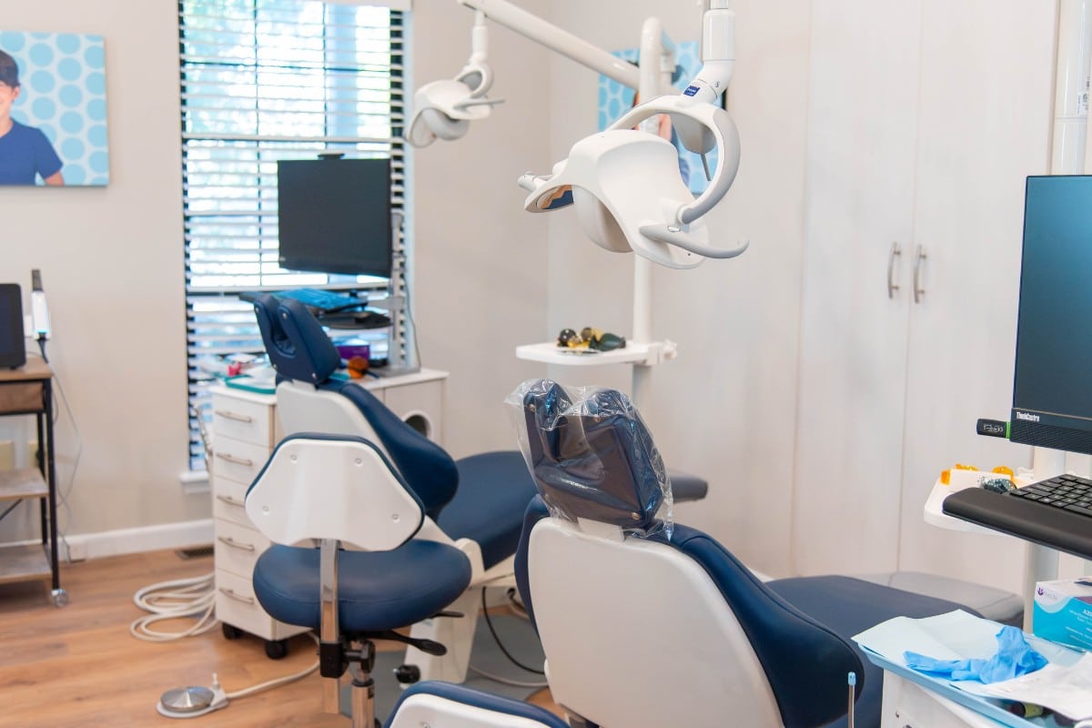 Grosso-orthodontics-moncks-corner-orthodontic-chairs Orthodontic treatment chairs at grosso orthodontics in moncks corner, sc for braces and invisalign patients.