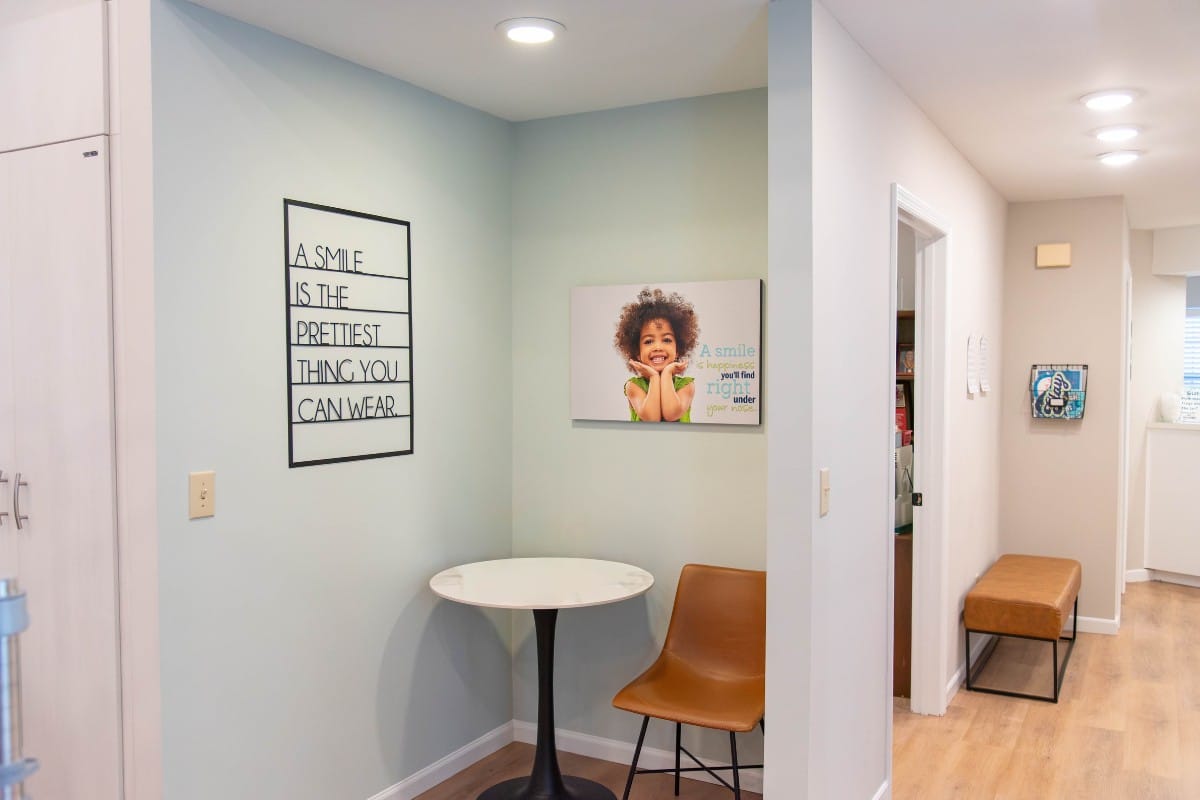 Grosso-orthodontics-moncks-corner-smile-area Smile-themed patient area at grosso orthodontics in moncks corner, sc.