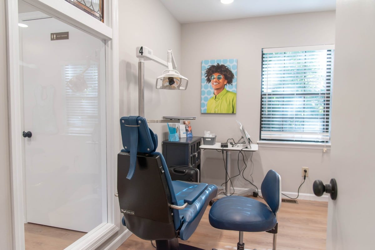 Grosso-orthodontics-moncks-corner-treatment-room (2) Orthodontic treatment room at grosso orthodontics in moncks corner, sc.